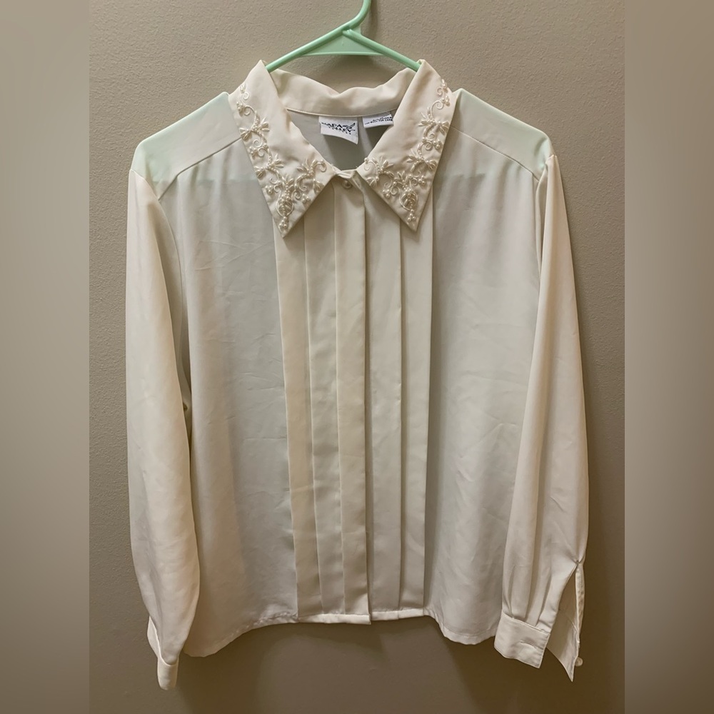 Beaded Napa Valley Petites Blouse, Size Medium